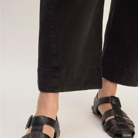 The Summer Barrel Jean Black Everlane - Picture 3 of 10